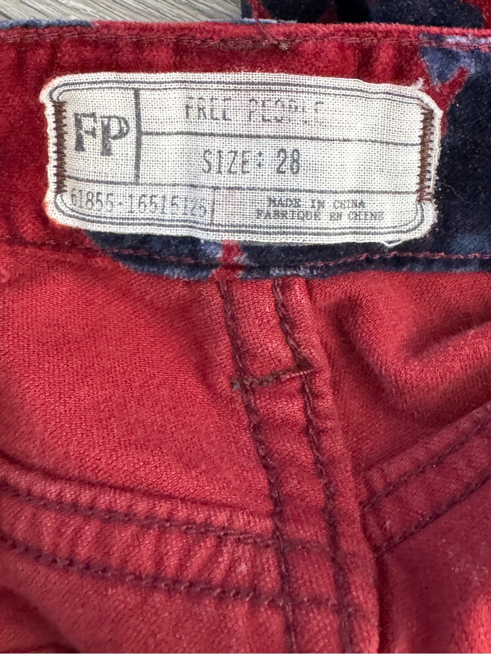 Free People Velvet Floral Skinny Pants Burgundy Navy boho whimsigoth Size 28 - Picture 8 of 11